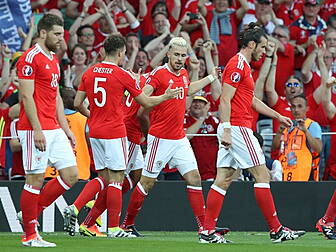 Wales hammer Russia to emerge...